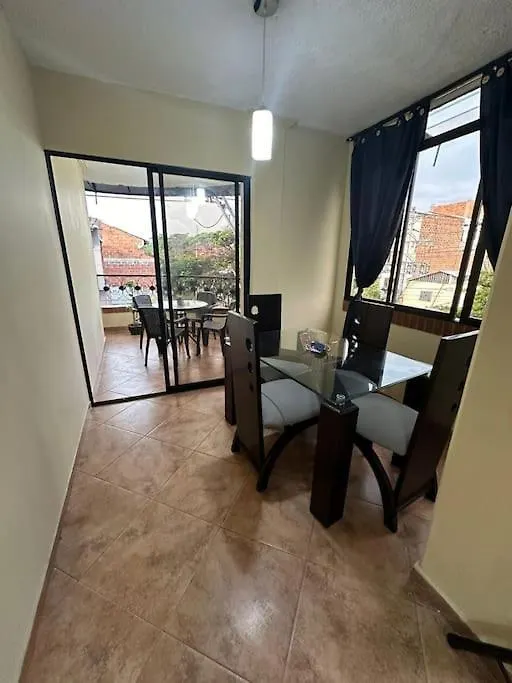 Apartamento Comodo Y Bonito Medellin 0*,