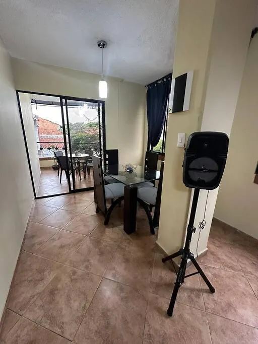 Apartamento Comodo Y Bonito Medellin Colombia