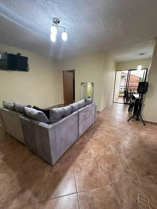 Apartamento Comodo Y Bonito Medellin Apartment